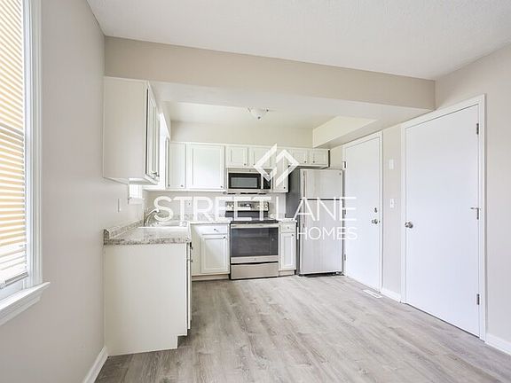 4th image of 2140 Hughey Dr