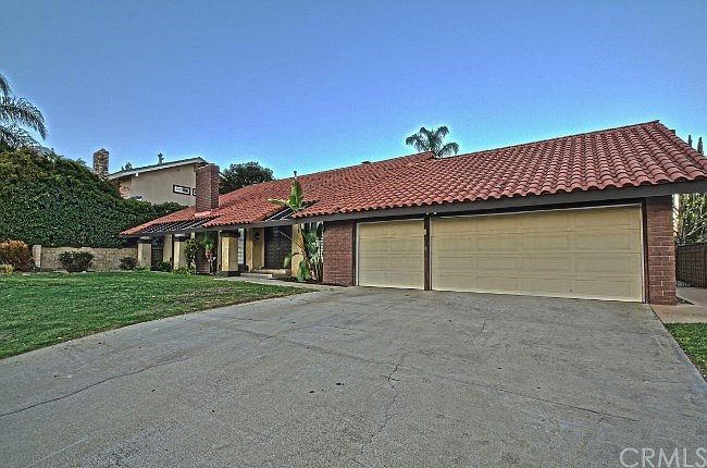 1st image of 6077 Eastwood Ave