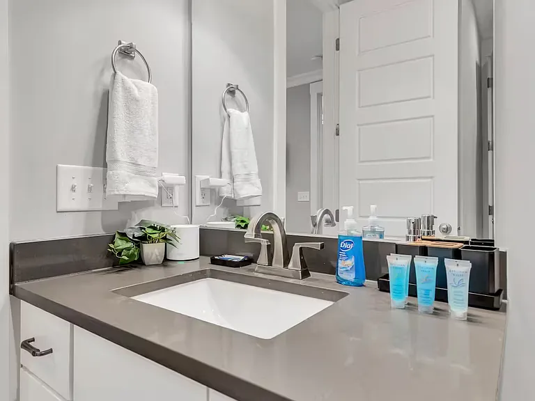 1815 Ridley Blvd #7 — Photo 36