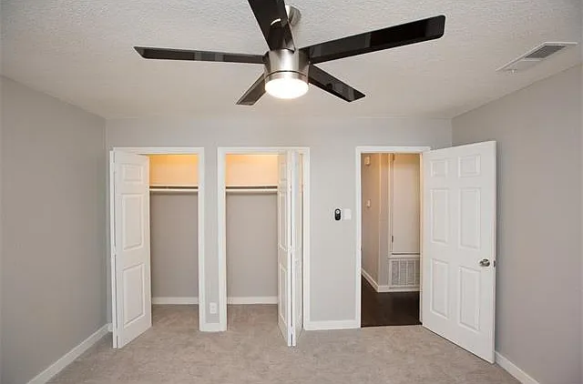 304 S Burnet St — Photo 10
