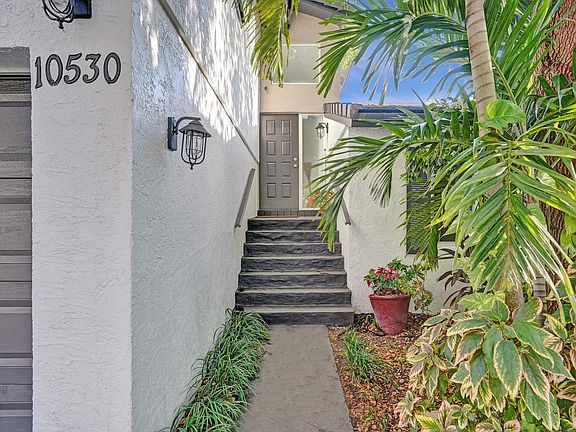 3rd image of 10530 La Placida Drive