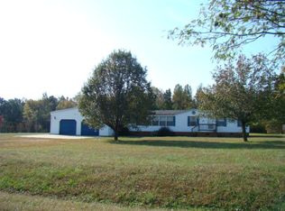 1352 Canaan Church Rd, Brodnax, VA 23920