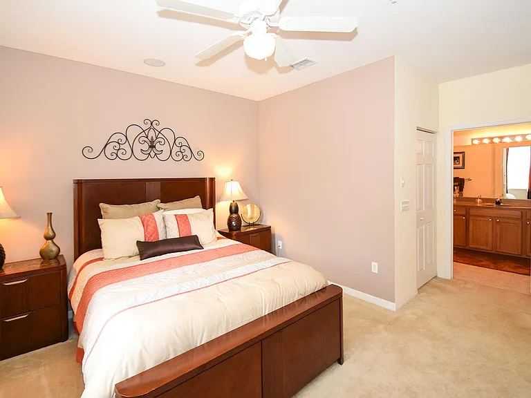 Capital Walk Apartments — Photo 7