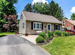 205 Homewood Dr, Fayetteville, NY 13066
