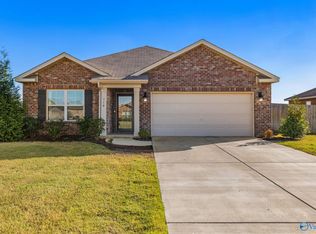 110 Sage Ct, Hazel Green, AL 35750