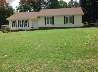 303 King Henry Ln, Gastonia, NC 28056