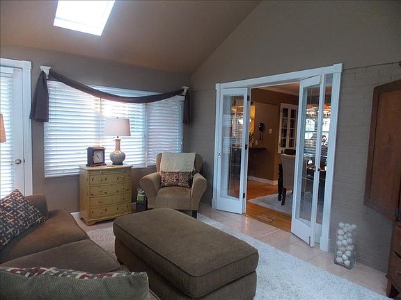 5th image of 276 Geremma Dr