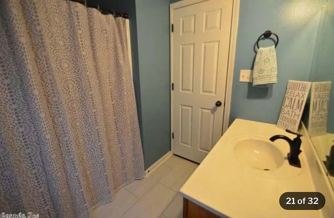 3 bed, 1625 sqft, $1,650 — Photo 2