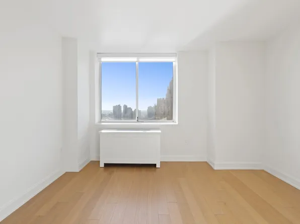 420 East 54th Street image 12 of 30