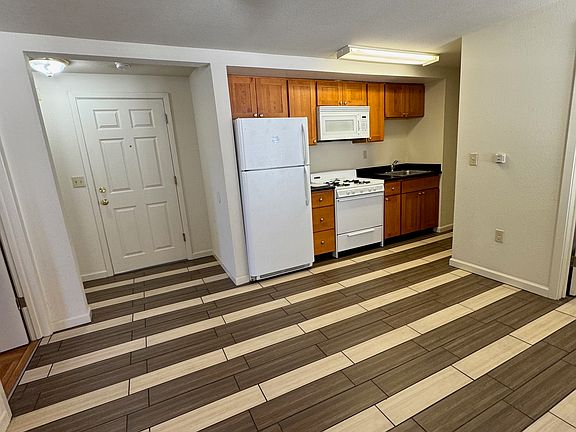 5th image of 2232-2234 Haste St #11166560