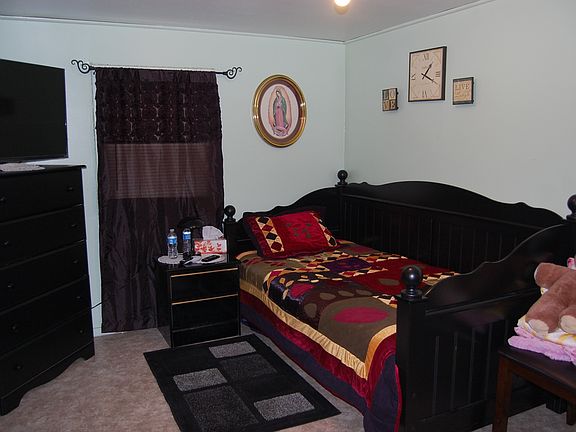 4th image of 2925 Birchwood Dr