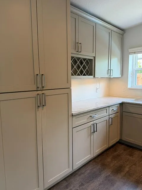 2252 Howard Drive — Photo 4