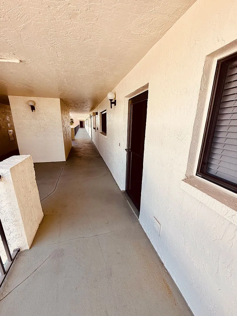 Beautifully Updated Riverfront Condo With Spectacular Rocket Launch Views — Photo 4