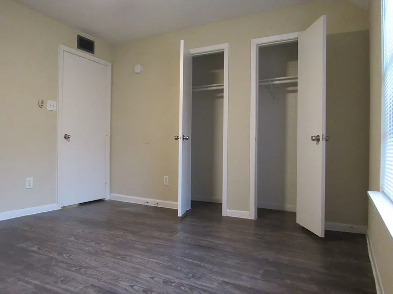 The Metropolis Apartments — Photo 97