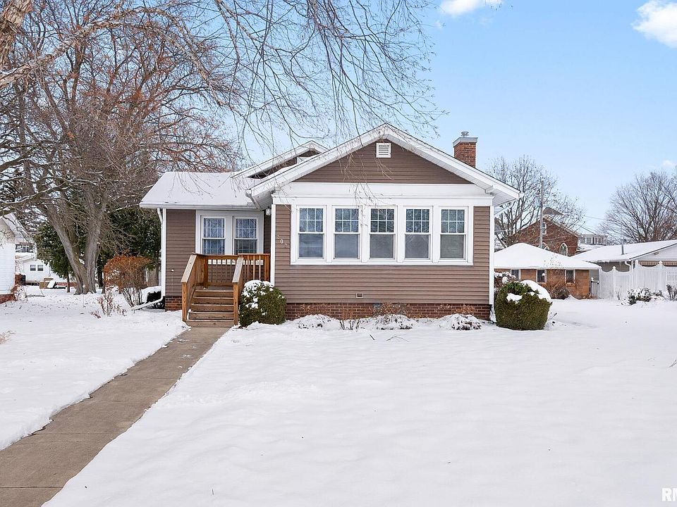 1st image of 202 W Williams St