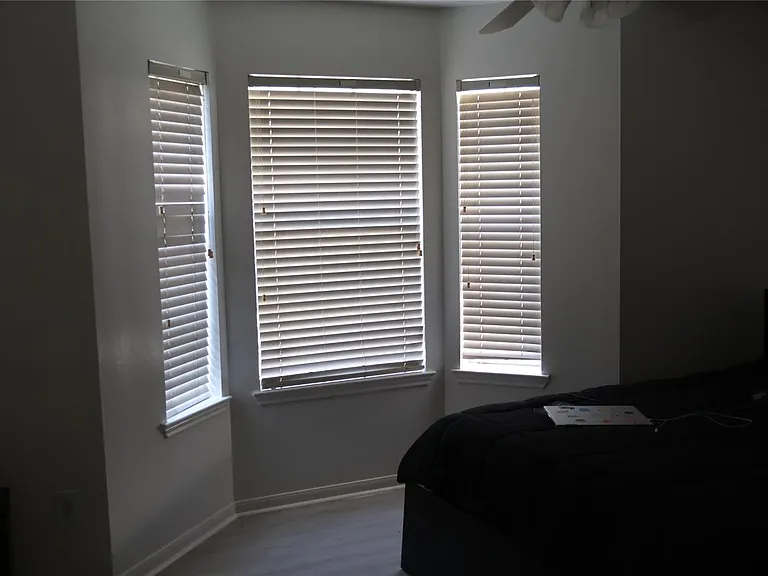 710 Hidden Rdg W — Photo 34