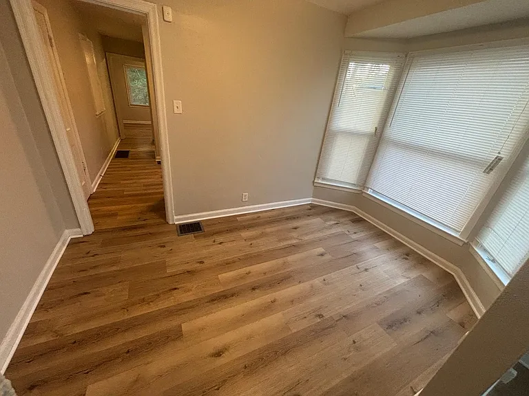 3740 Hillside Ave — Photo 6