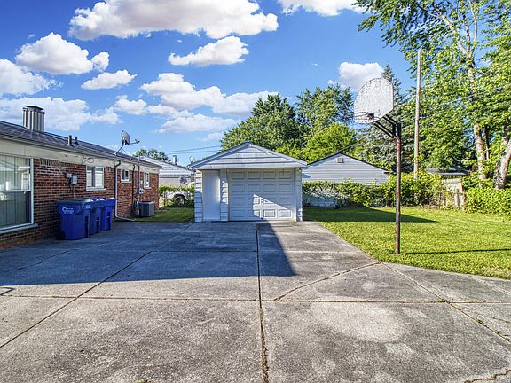 4th image of 32339 Chalfonte Dr