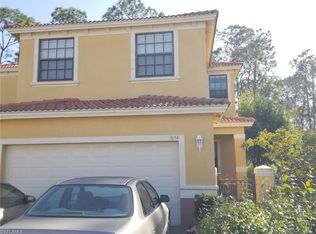 7654 Bristol Cir, Naples, FL 34120