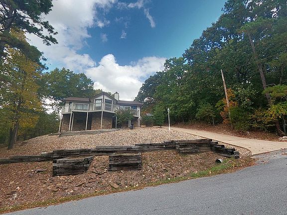 4th image of 65 Overton Dr