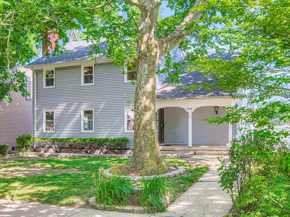 2630 Grunewald St, Blue Island, IL 60406