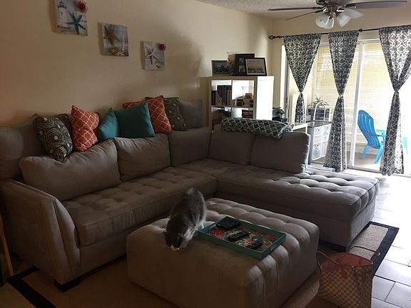 2nd image of 959 SE 2nd Ave APT 220
