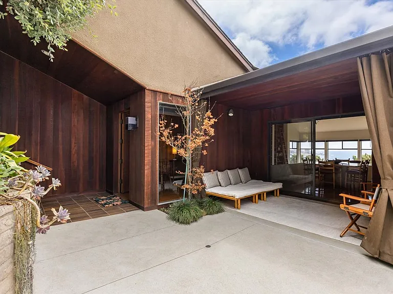 8496 Westway Dr — Photo 32