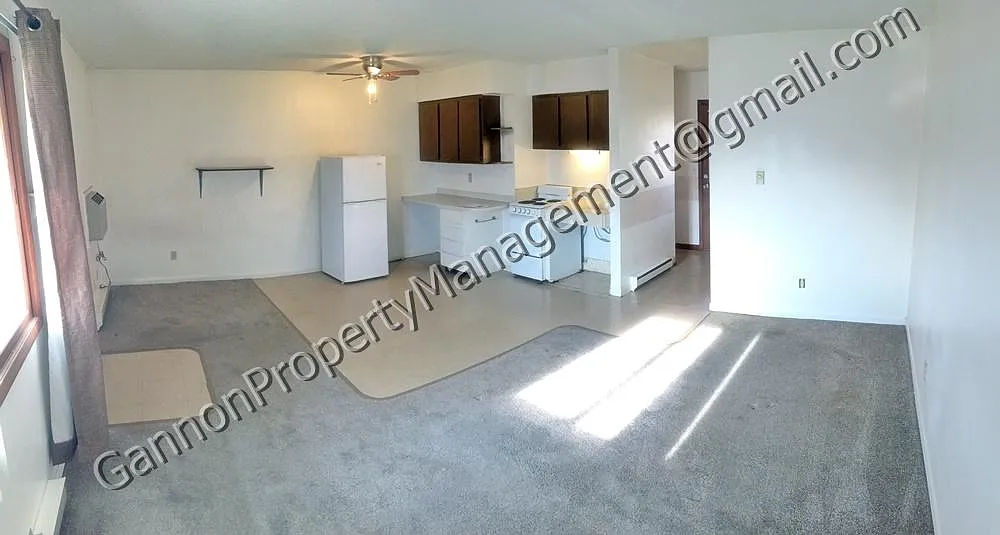 Building Photo - 4480 N Viewpoint Dr #4