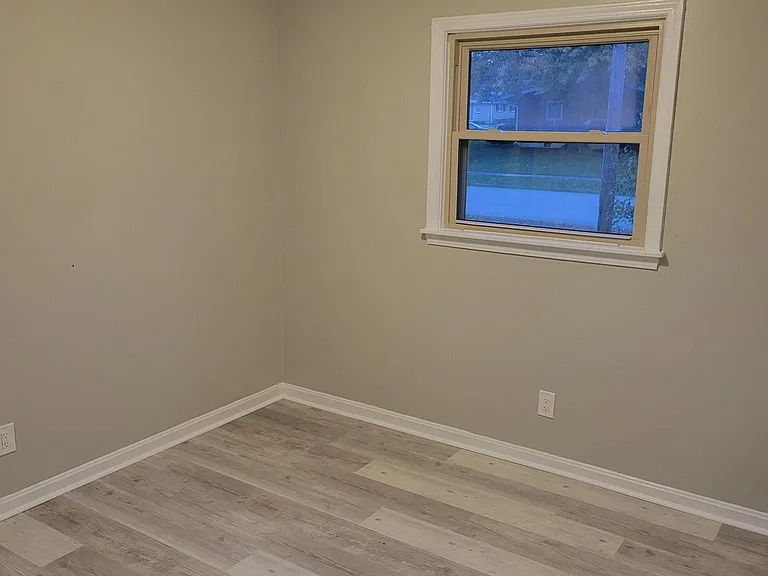 3413 Prestwood Dr — Photo 5