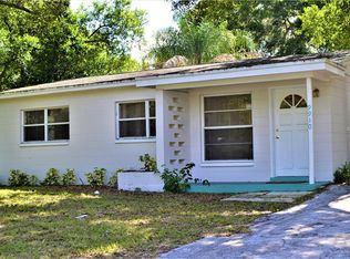 9910 N 27th St, Tampa, FL 33612
