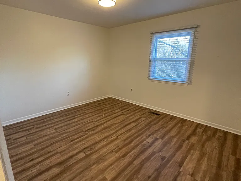 101 Royal Forest Ct — Photo 14
