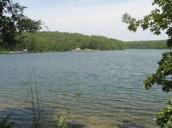 Pinal Cir, Cherokee Village, AR 72529