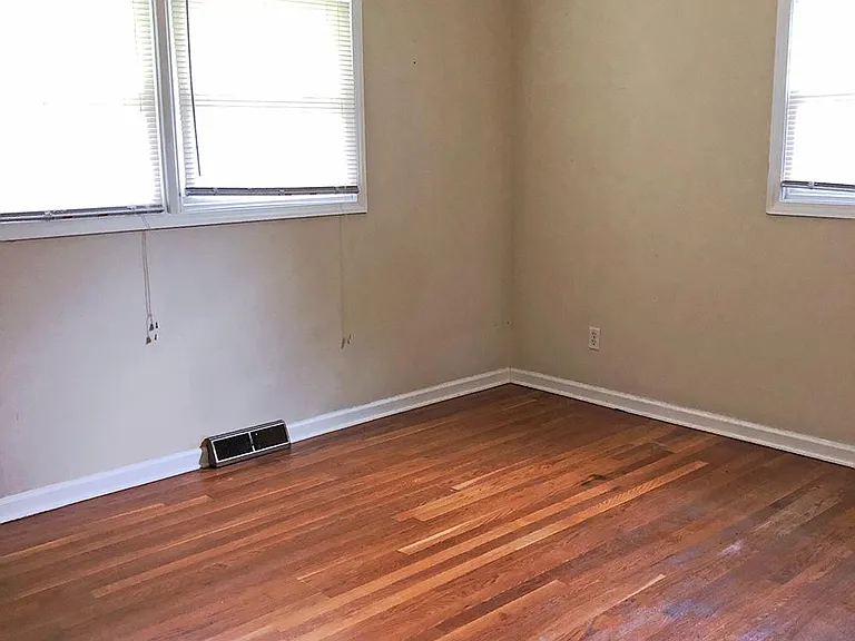 1300 Plantation Dr — Photo 6