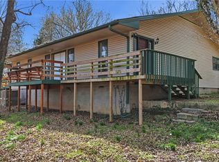 10703 Thunder Rd, Fayetteville, AR 72701