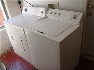 1st image of 110 N 1st St APT 1