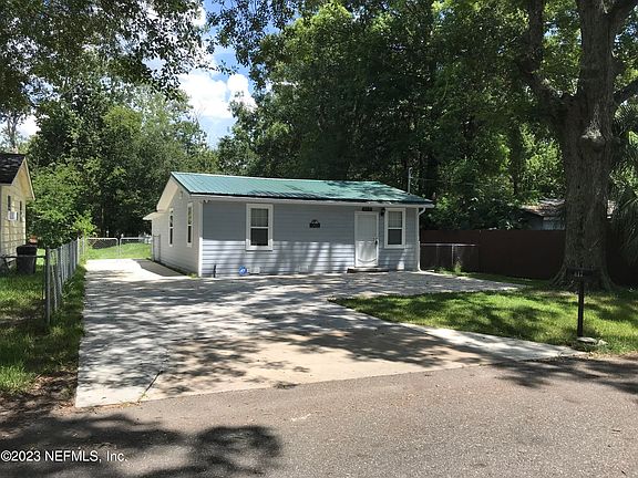 2nd image of 817 DENNISON Street