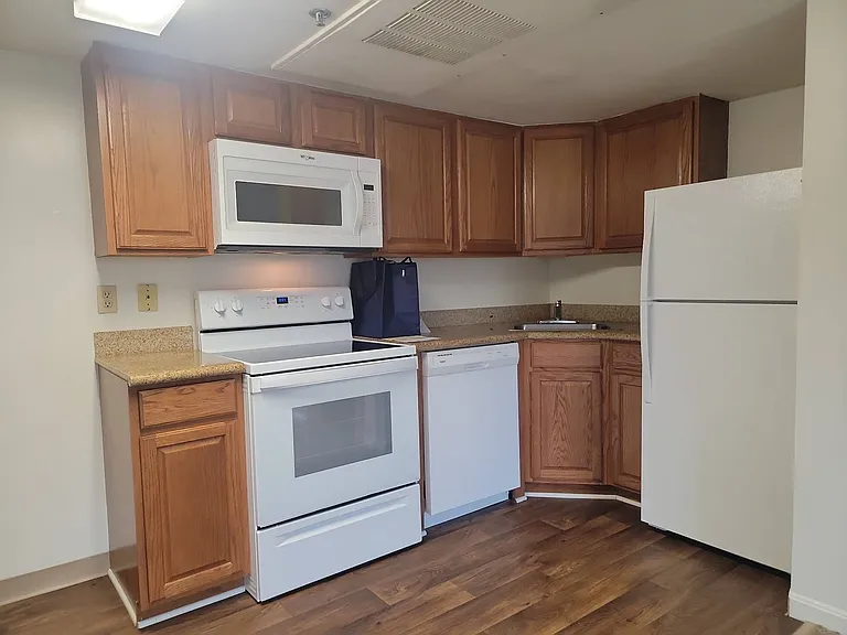 Hickory Hills East — Photo 49