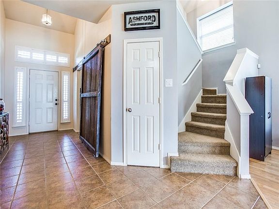 4th image of 105 Creekview Dr