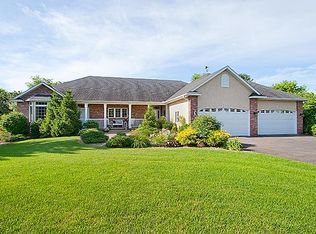 10716 202nd St W, Lakeville, MN 55044