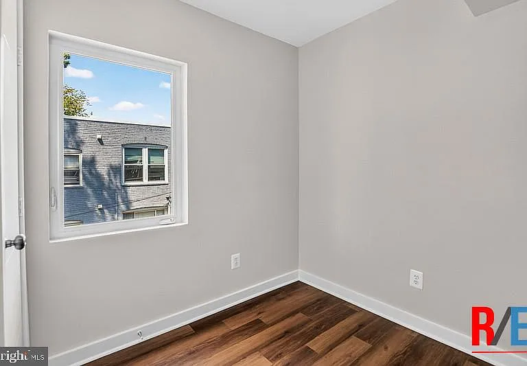 4306 Halley Ter SE #4 — Photo 14