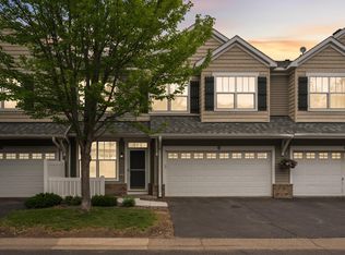 3049 Chamberlain St N #6, Maplewood, MN 55109