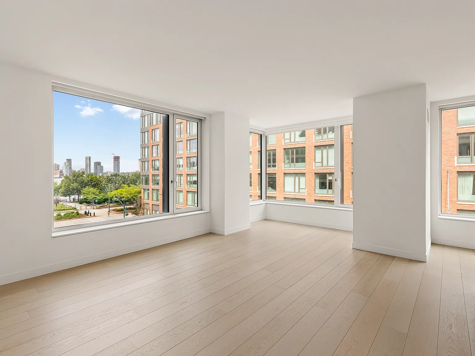 450 Washington Street — Photo 2