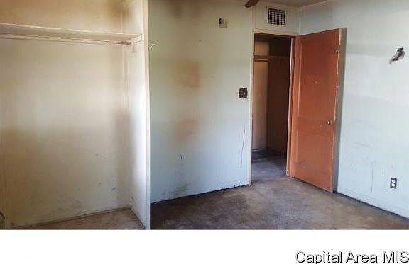 5th image of 1483 S Seminary St