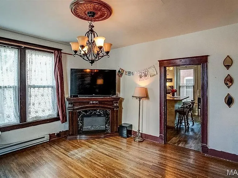 720 E D St — Photo 10