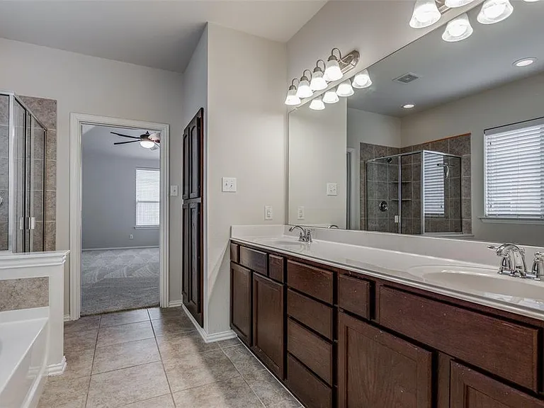 1420 Cockatiel Dr — Photo 5