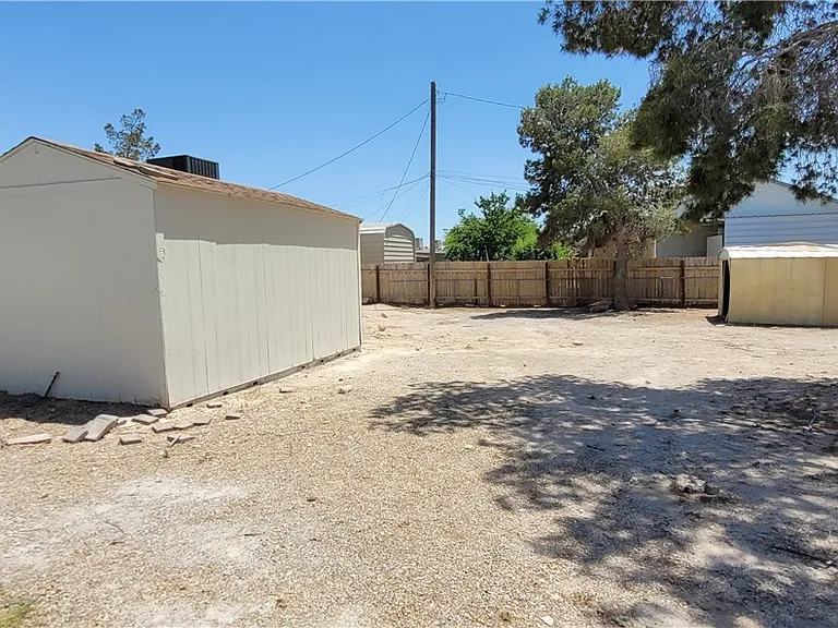 4341 San Mateo St — Photo 3