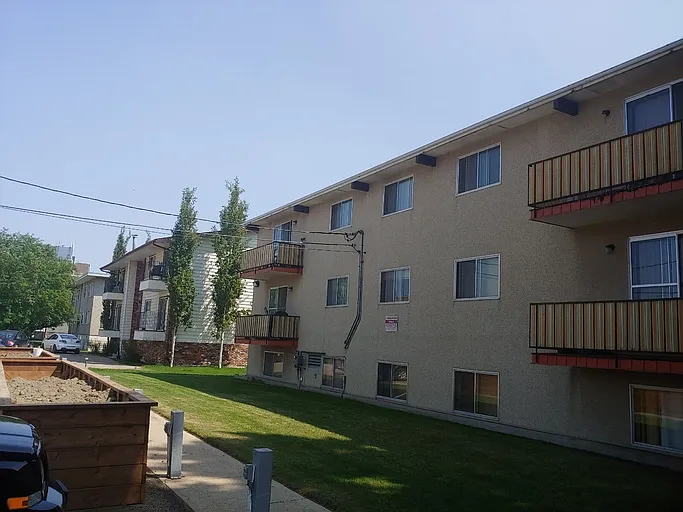 2 bed, 1.0 bath, $1,150 — Photo 2