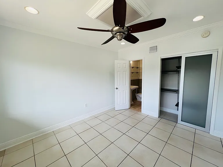 2035 Calais Dr #5 — Photo 17