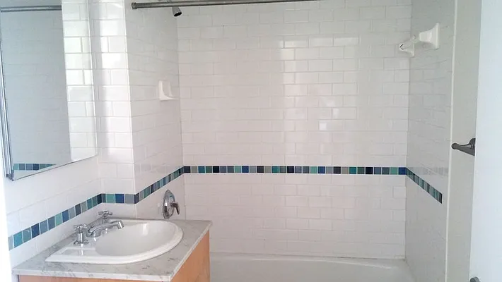 Rented by The Durst Organization | media 28