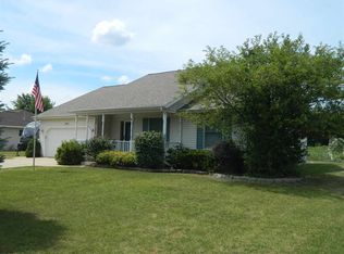 1241 N Riverwood Ranch Rd, Warsaw, IN 46580